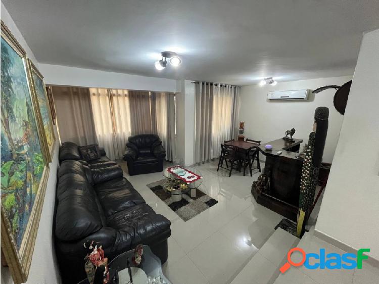 Apartamento en Venta, Urb. La Soledad, Maracay.