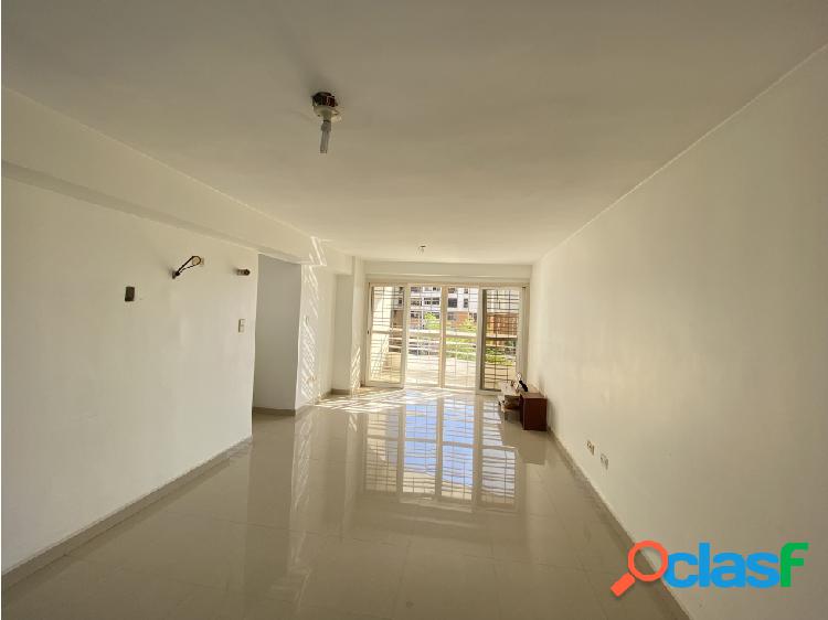 Apartamento en Venta, Urb. Los Chaguaramos, Maracay.