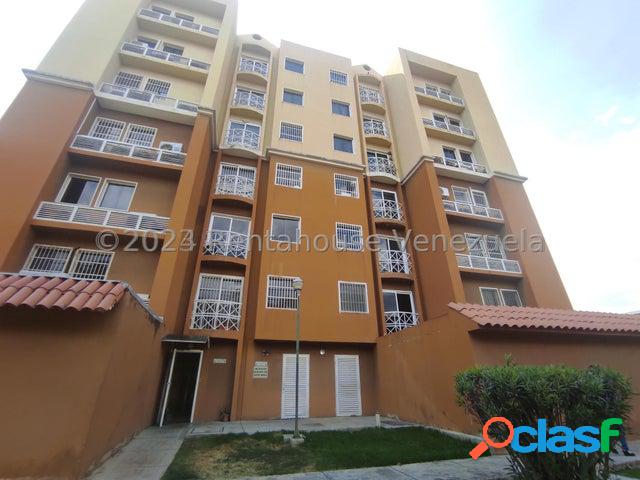 Apartamento en Venta en Av. Intercomunal Turmero Resd. Los