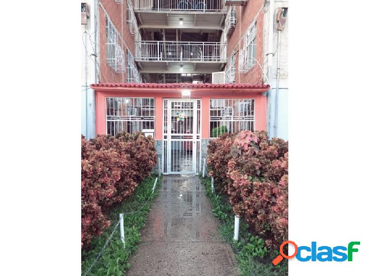 Apartamento en Venta en Madre María, Los Samanes, Maracay