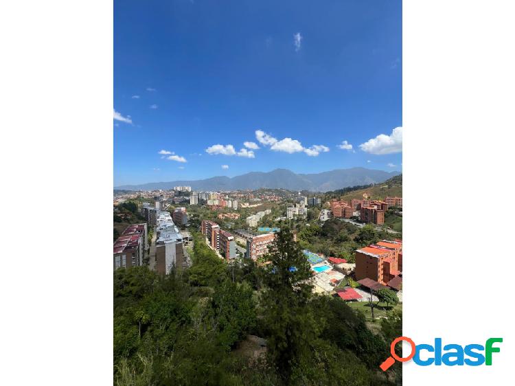 Apartamento en Venta en la Tahona PH 4H+S/ 6B/ 3P/ 1M