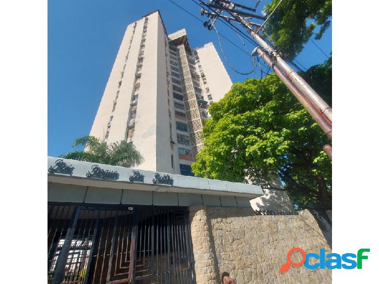 Apartamento en Venta en la Urb. El Centro, Maracay