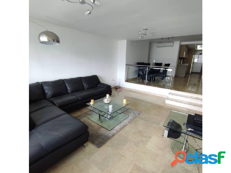 Apartamento en venta Los Naranjos del Cafetal 3h/ 3B/ 2p/ 1M