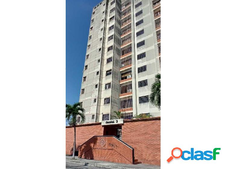 Apartamento en venta Res. Arcoiris piso bajo