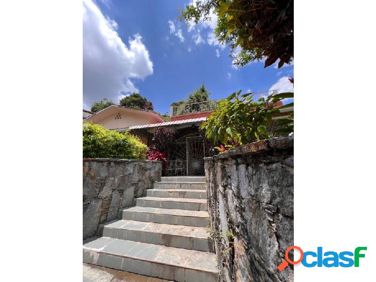 CASA CON ANEXO EN COLINAS DE BELLO MONTE EN VENTA