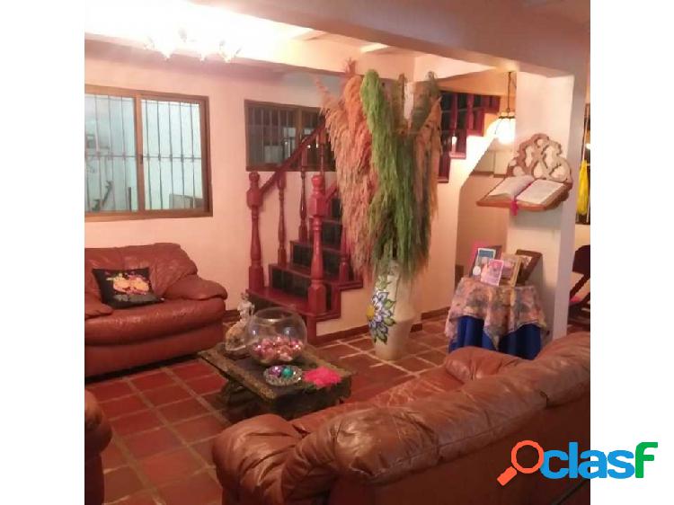 CASA DE 3 NIVELES EN VENTA PUERTO CABELLO, BORBURATA, URB.