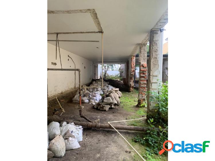 CASA EN ALQUILER PARA REMODELAR 360 M2 - URB. ALTAMIRA