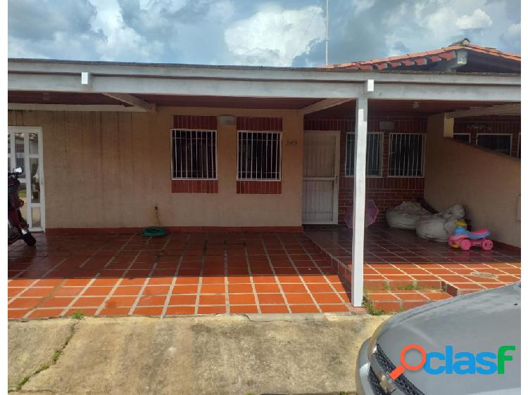 CASA EN LA URB AGUAMARINA / TIPURO VE02-1597ZN-JVIS