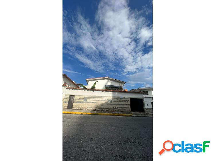 CASA EN SANTA EDUVIGES EN VENTA