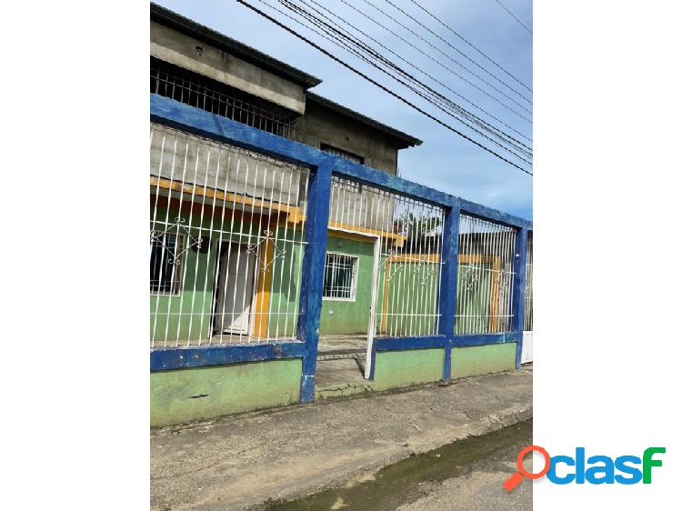 CASA EN VENTA BARRIO LAS AMERICAS VE08-241BA-MAZU