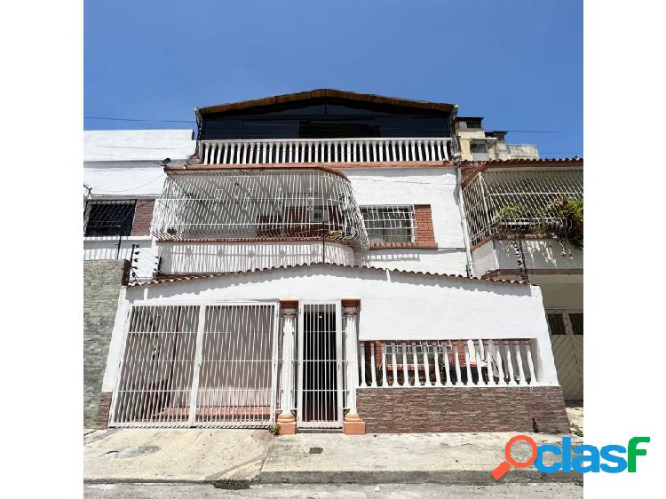 CASA EN VENTA EN EL PARAISO - FINANCIADA