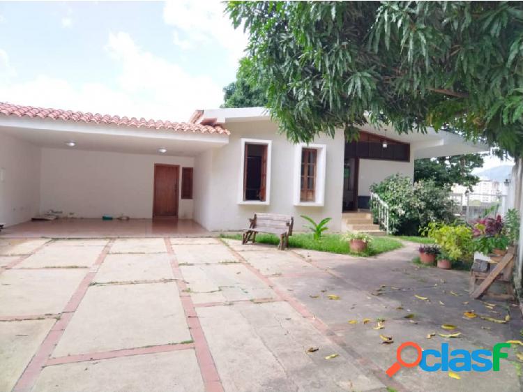 CASA EN VENTA EN LA URB LOS NISPEROS VALENCIA 42-01