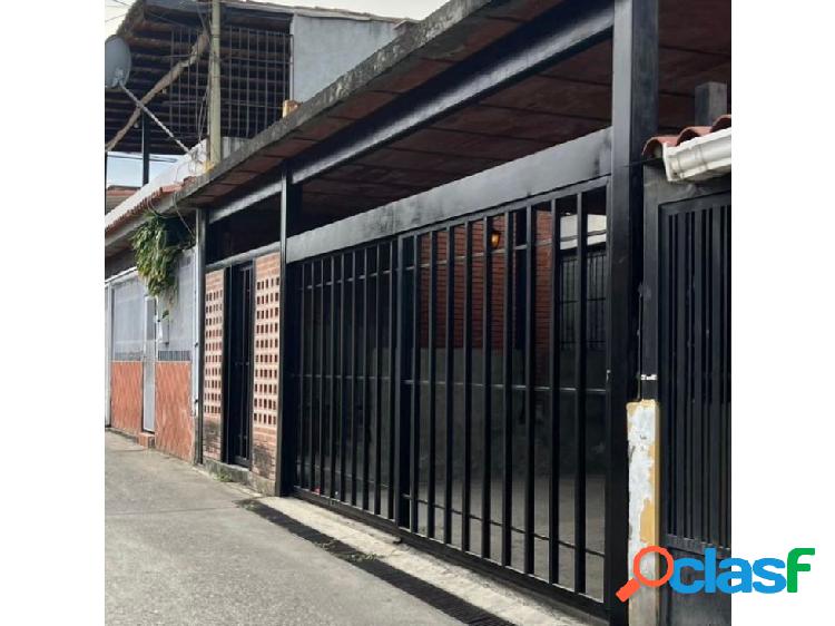 CASA EN VENTA EN LOS BUCARES (GUATIRE)