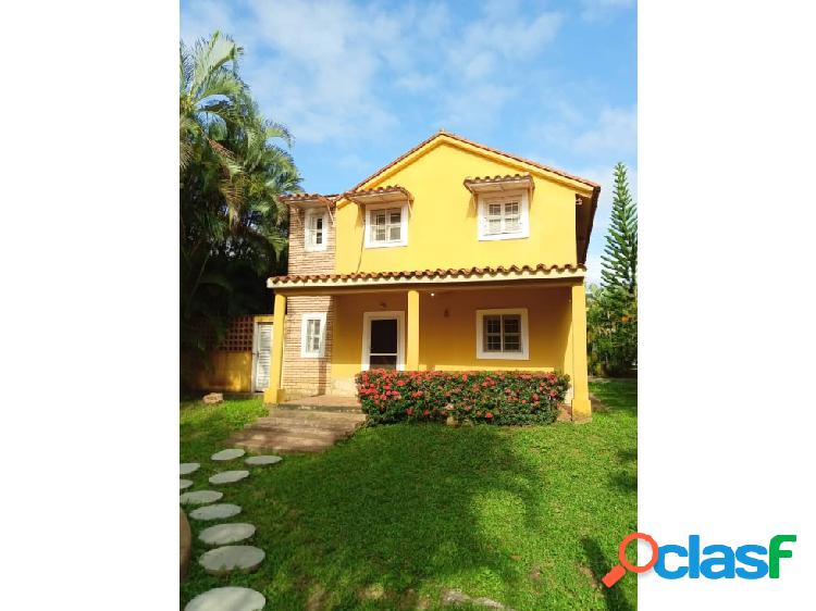 CASA EN VENTA EN PARQUE ADONAY HIGUEROTE