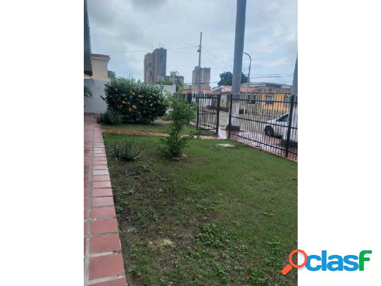 CASA EN VENTA PTO CABELLO, URB. CUMBOTO SUR