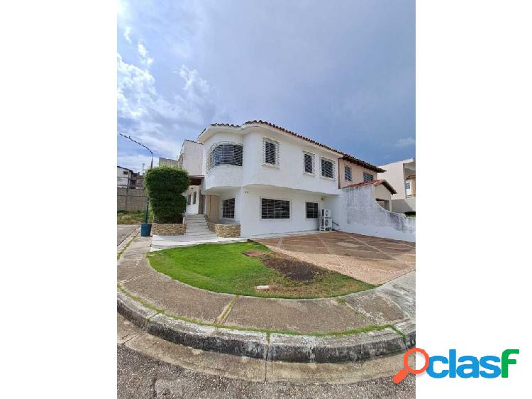 CASA EN VENTA URB. LA SEGOVIANA BARQUISIMETO