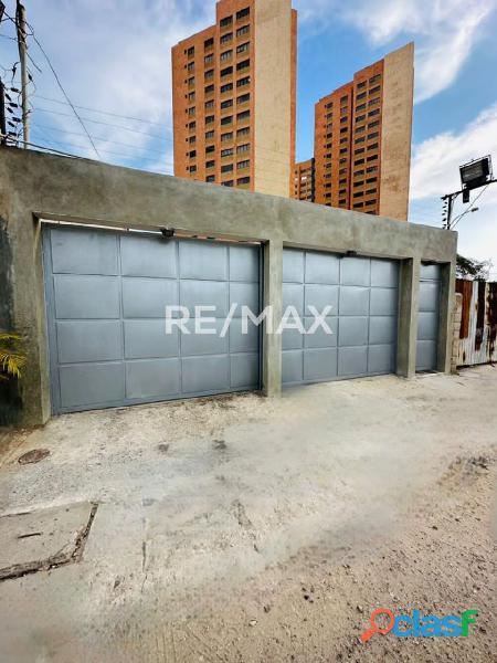 Casa Comercial En Sector Bella Vista. Remax Millenium