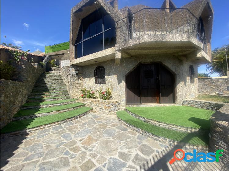 Casa En Venta - Los Guayabitos 346 Mts2 C. 551 Mts2 T.