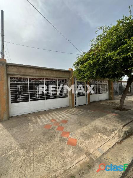 Casa En Venta Urb. San Jacinto. Remax Millenium