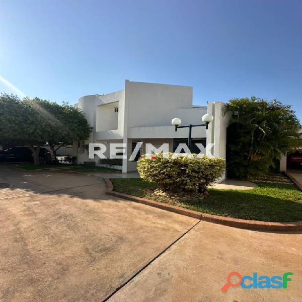 Casa En Venta Villa Villamarina. Remax Millenium.