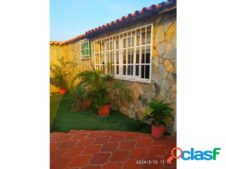 Casa en Guayabal, San Joaquin. (SALEG-67)