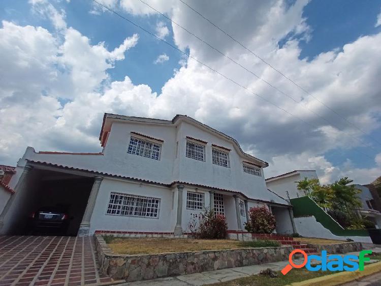 Casa en Res. Villa Laguna Club, Urb. Colinas de Guataparo,