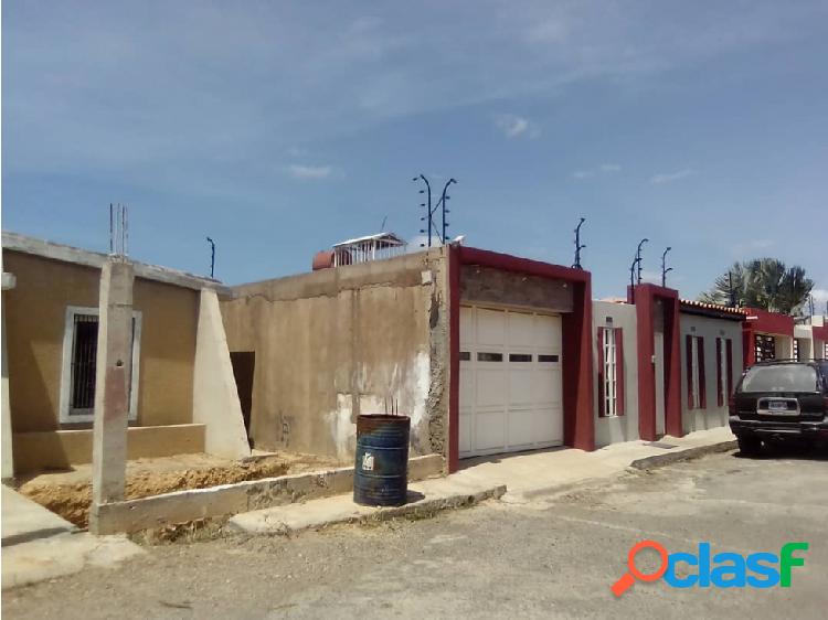 Casa en Venta en Obra Gris en Punto Fijo DL-7454379