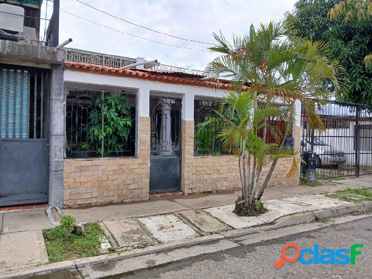 Casa en la Urb. Las Quintas de Naguanagua. PRC-126