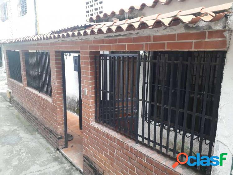 Casa en venta - Guarenas, Urb. Oropeza Castillo