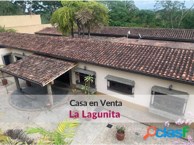 Casa en venta en La Lagunita de una sola planta en calle