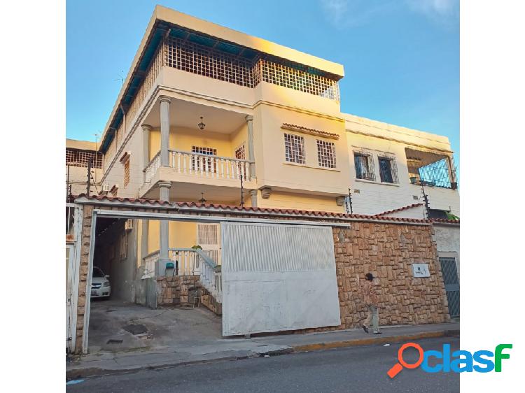 Casa en venta en San Bernardino 1750 m2