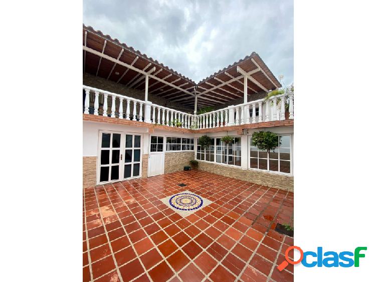 Casa remodelada en Villa Heroica (GUATIRE)