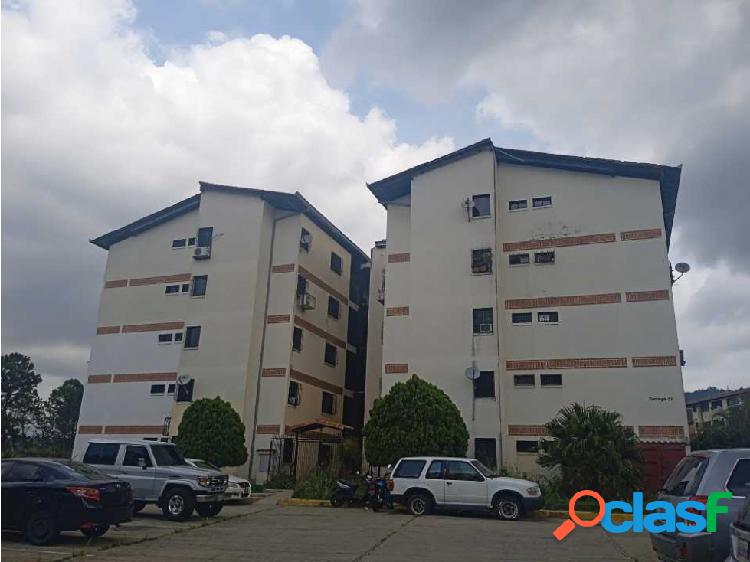 EN VENTA APARTAMENTO DÚPLEX URBANIZACIÓN BOSQUE VALLE,