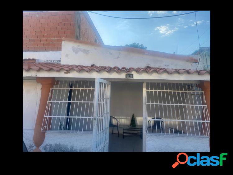 EN VENTA CASA COMERCIAL ENRIQUE TEJERA VALENCIA D02-05