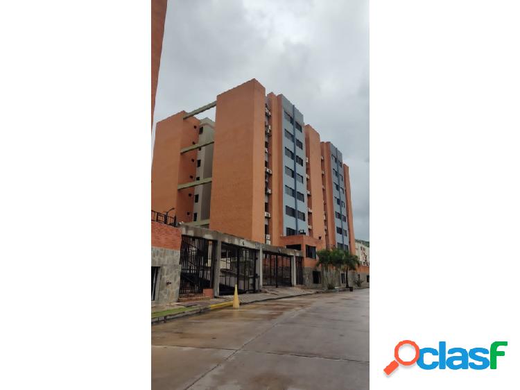 EN VENTA COMODO APARTAMENTO EN RESIDENCIA SAMAN