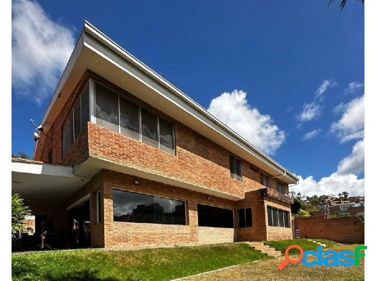 EN VENTA ESPECTACULAR CASA CLIMA DE MONTAÑA. 5H/6H/4P URB.