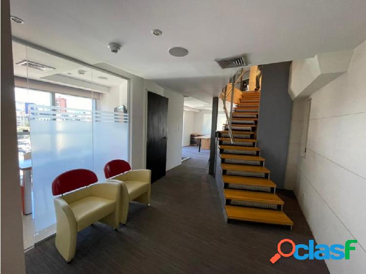 EN VENTA MODERNA OFICINA DUPLEX TORRE TAMANACO, EL ROSAL