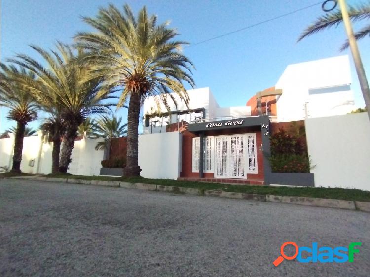 EXCLUSIVA VILLA EN VENTA PLAYA EL ANGEL ISLA MARGARITA 800