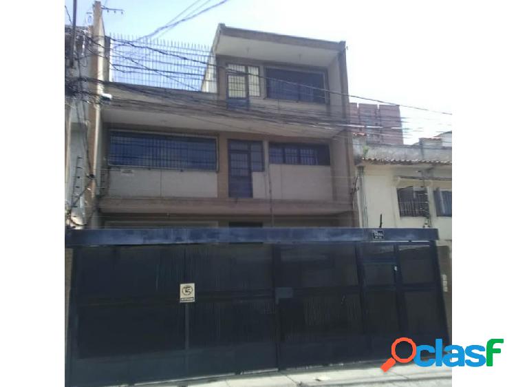 Edificio en Venta, Urb. Montecristo, 810m² -lf/ws-