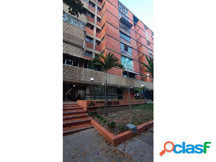 En Alquiler Apartamento en Chuao