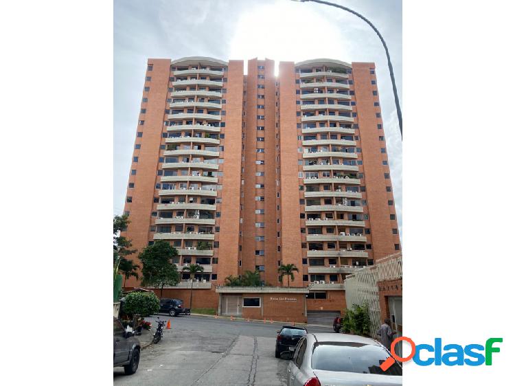 En Venta Apartamento en Santa Mónica 75mts