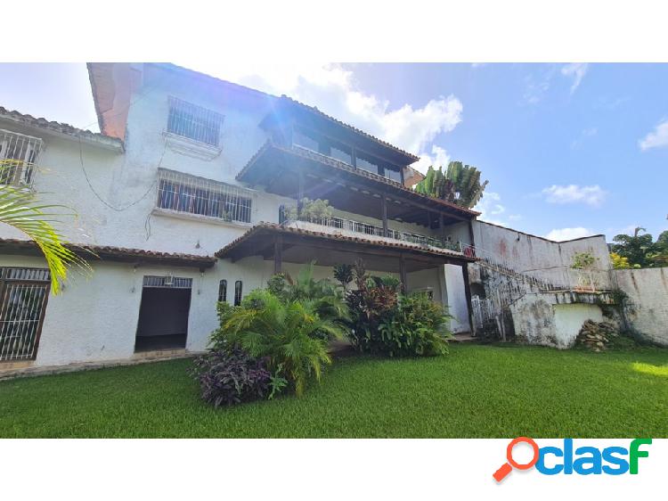 En Venta Casa en La Lagunita, El Hatillo - Caracas