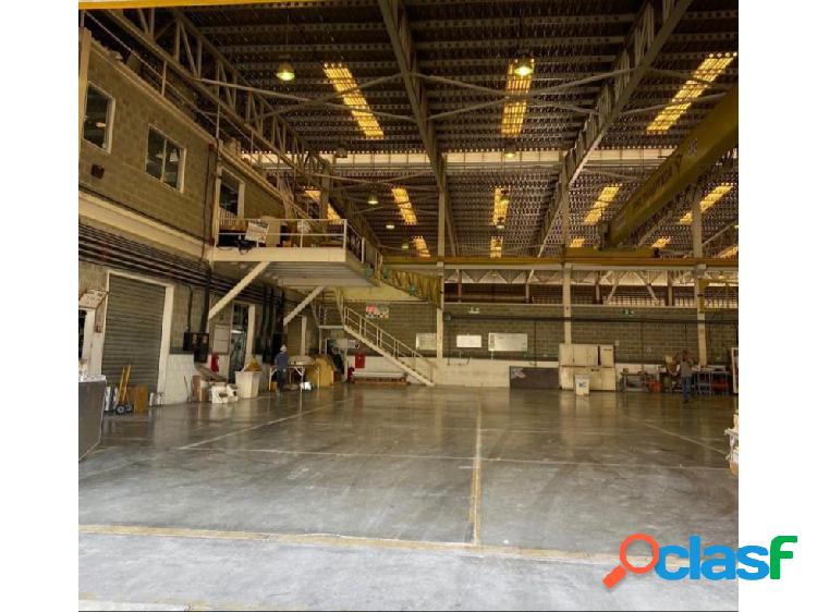 En Venta Galpon Industrial en la Intercomunal Guatire