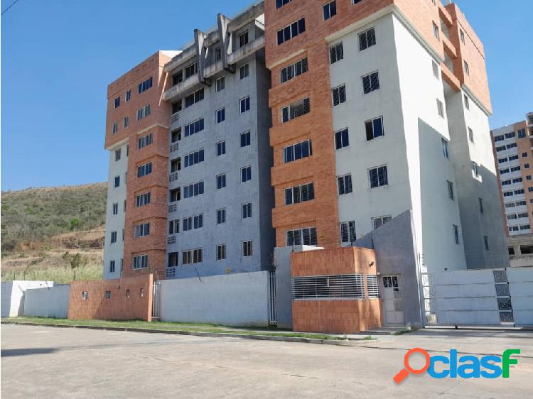 En Venta apartamento en Conj. Res. Altos de Manantial,