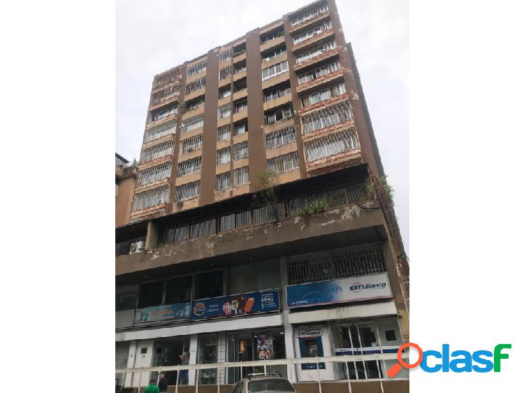 En venta apartamento 144m2 La Urbina 4639