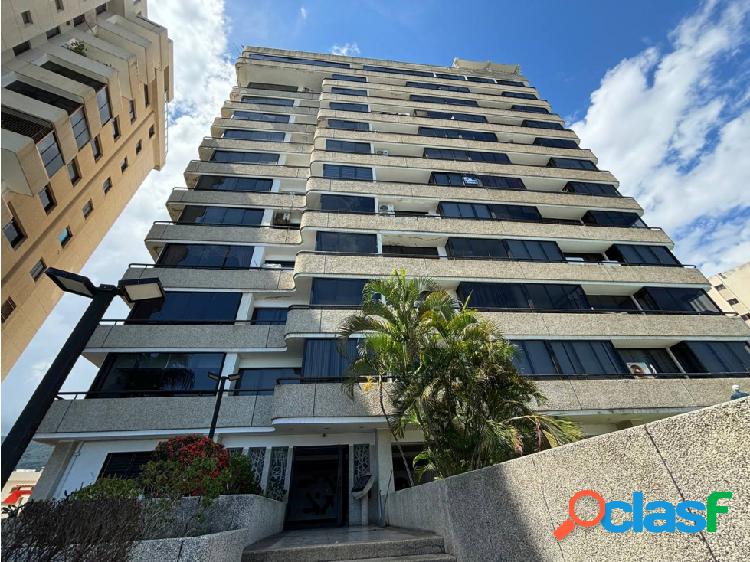 En venta apartamento 65m2 Av. La Playa La Guaira 5614