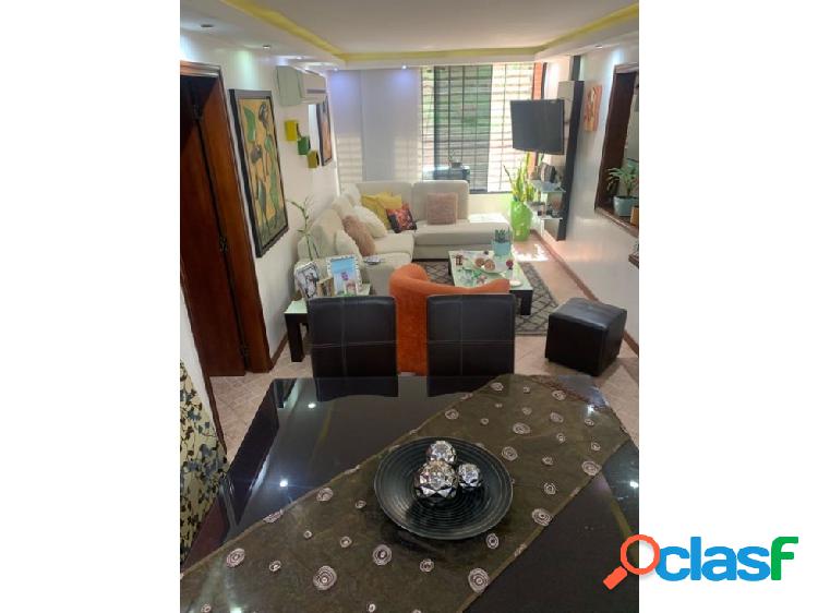 En venta apartamento en Colinas de La Tahona - AU.