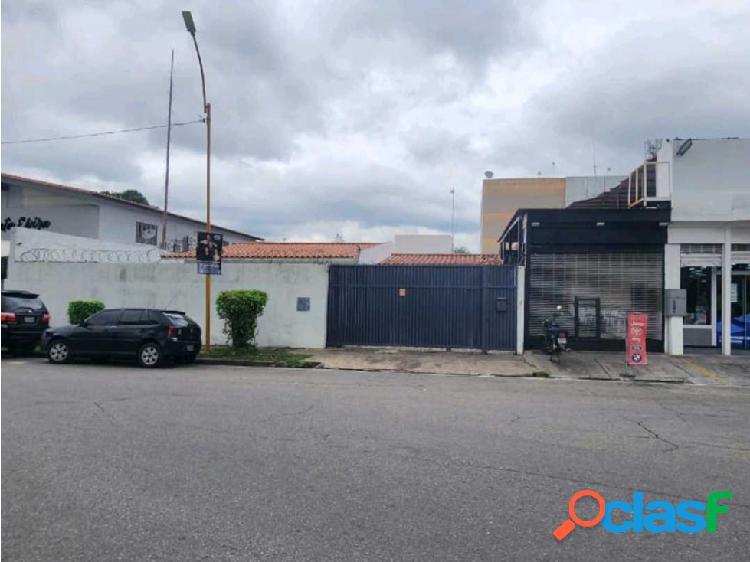 En venta casa con gran potencial comercial Urb la Viña