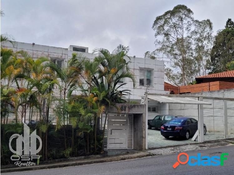 En venta espectacular casa amoblada en El Hatillo