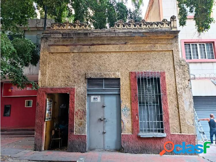 Excelente edificación en La Candelaria de 282 m² con dos